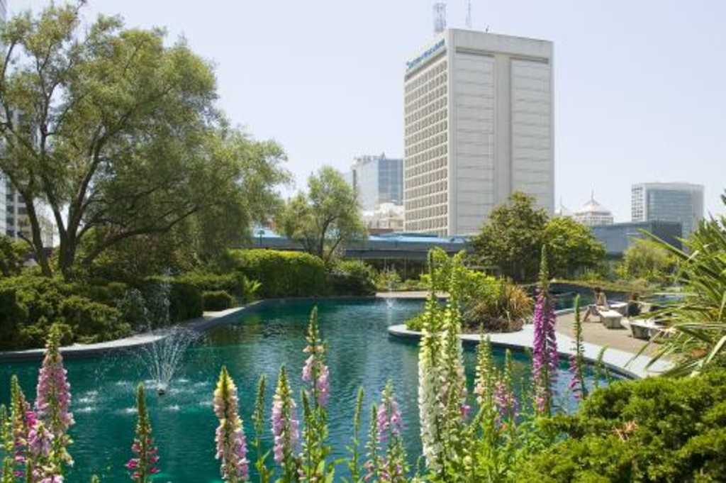 Kaiser Center Roof Garden